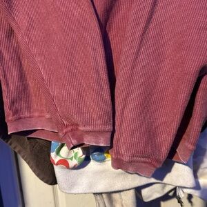 Women's Ribbed Crew Neck Sweater - Burgundy